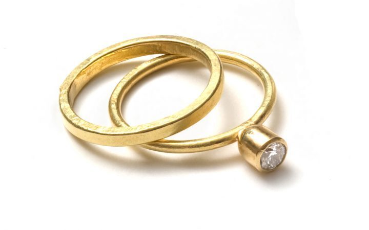 gum nut solitare + wedder